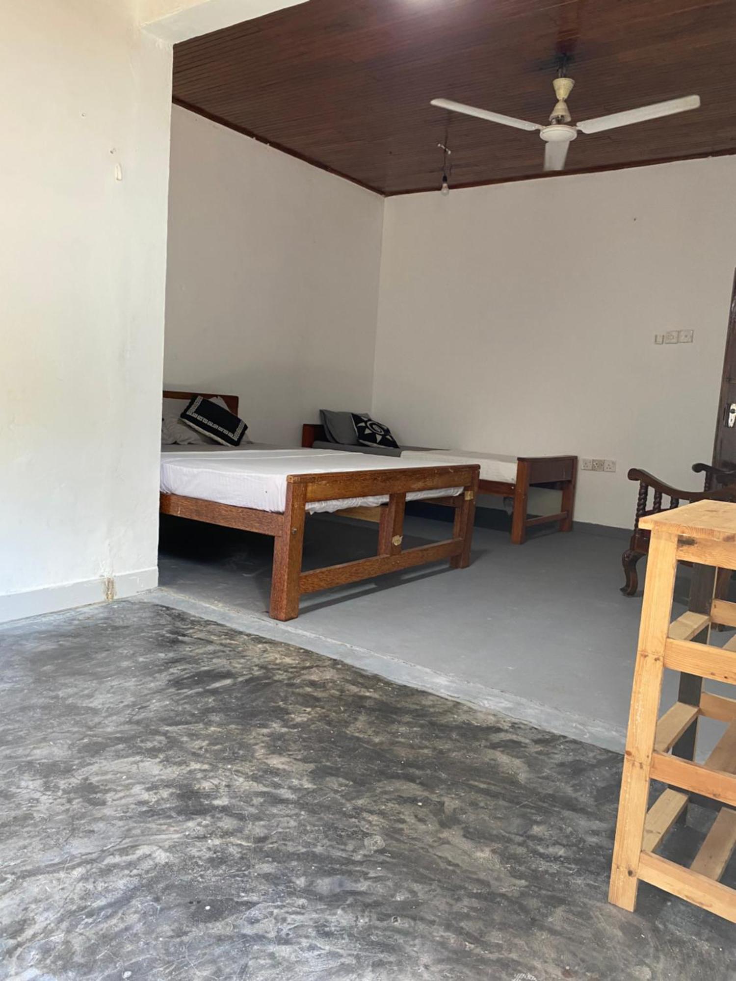 The Breeze Mirissa Bed & Breakfast Ngoại thất bức ảnh