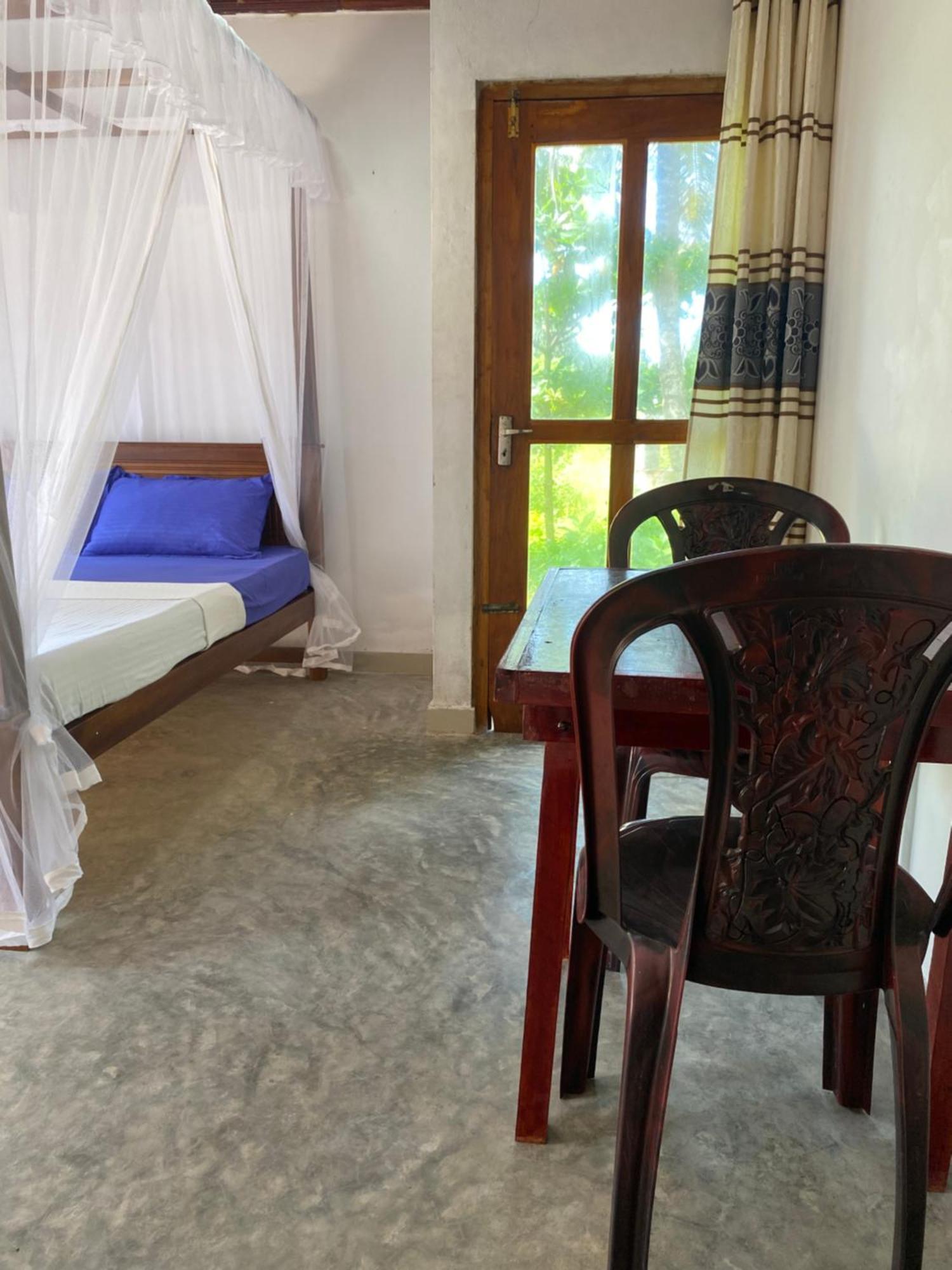 The Breeze Mirissa Bed & Breakfast Ngoại thất bức ảnh